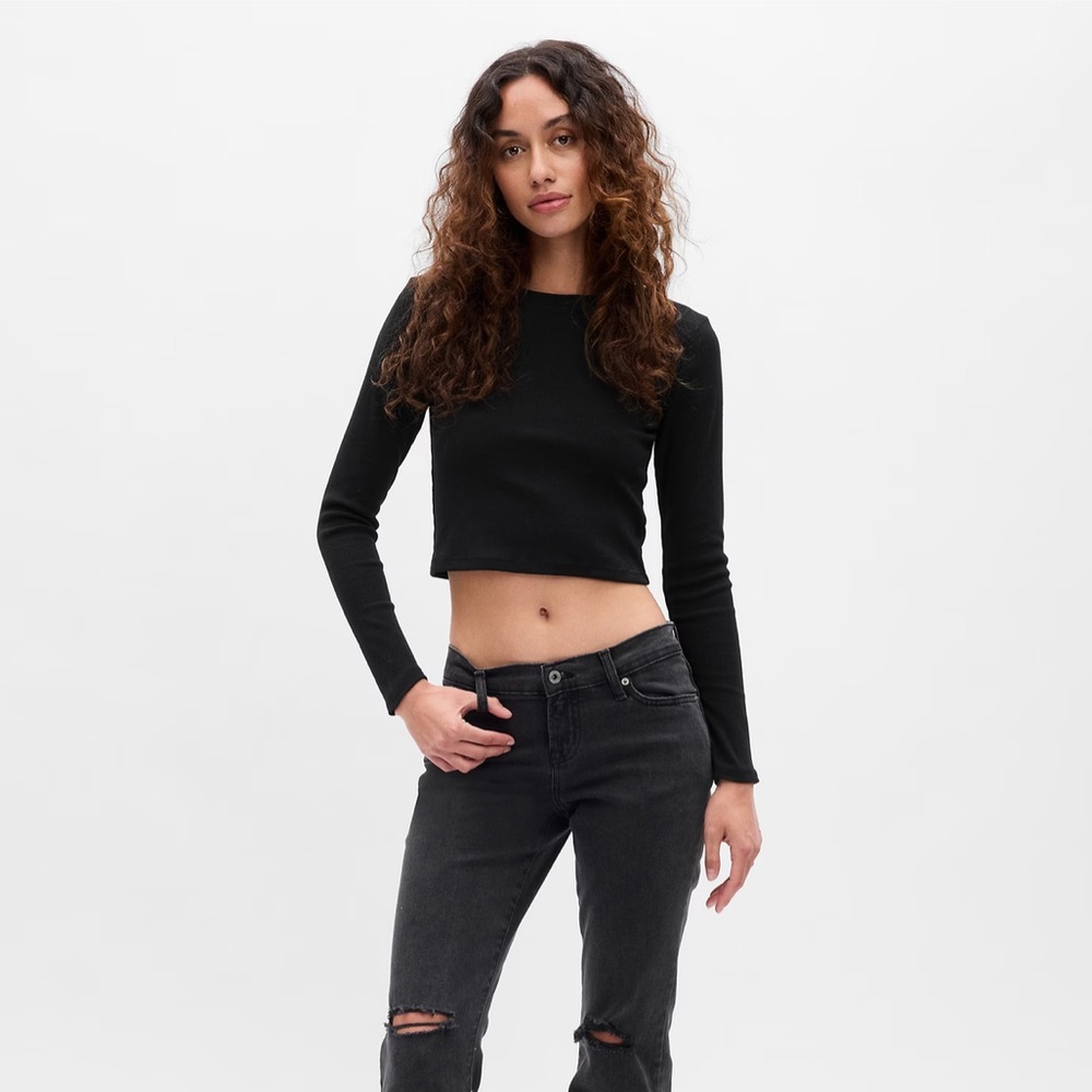 Gap ~ Modern Cropped Rib T-Shirt